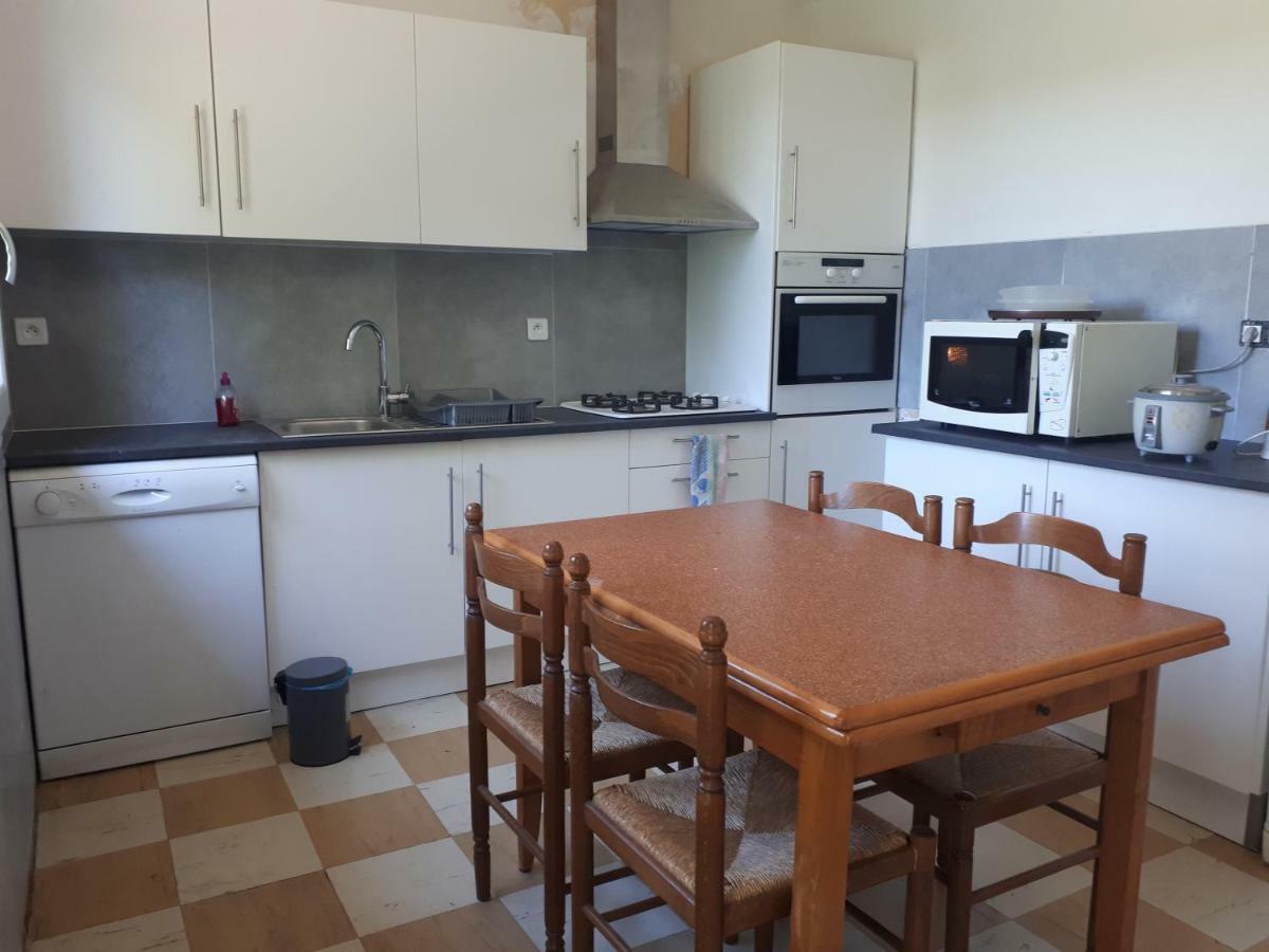 Location De Vacances A Gourdon En Bouriane Екстер'єр фото